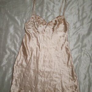 hunkemoller sleepwear women's dress sizeM tan satin/embroidered sexy romantic